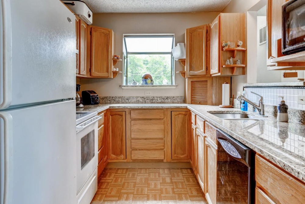 3BR House on Canyon Lake w/Private Gazebo!